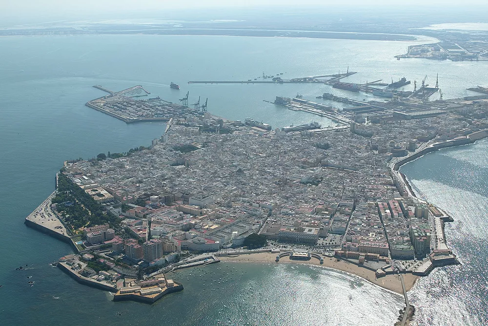 noticias cadiz VISTA AEREA DEL CASCO ANTIGUO DESDE EL OESTE_1_0_0.jpg noticias cadiz VISTA AEREA DEL CASCO ANTIGUO DESDE EL OESTE_1_0_0.jpg