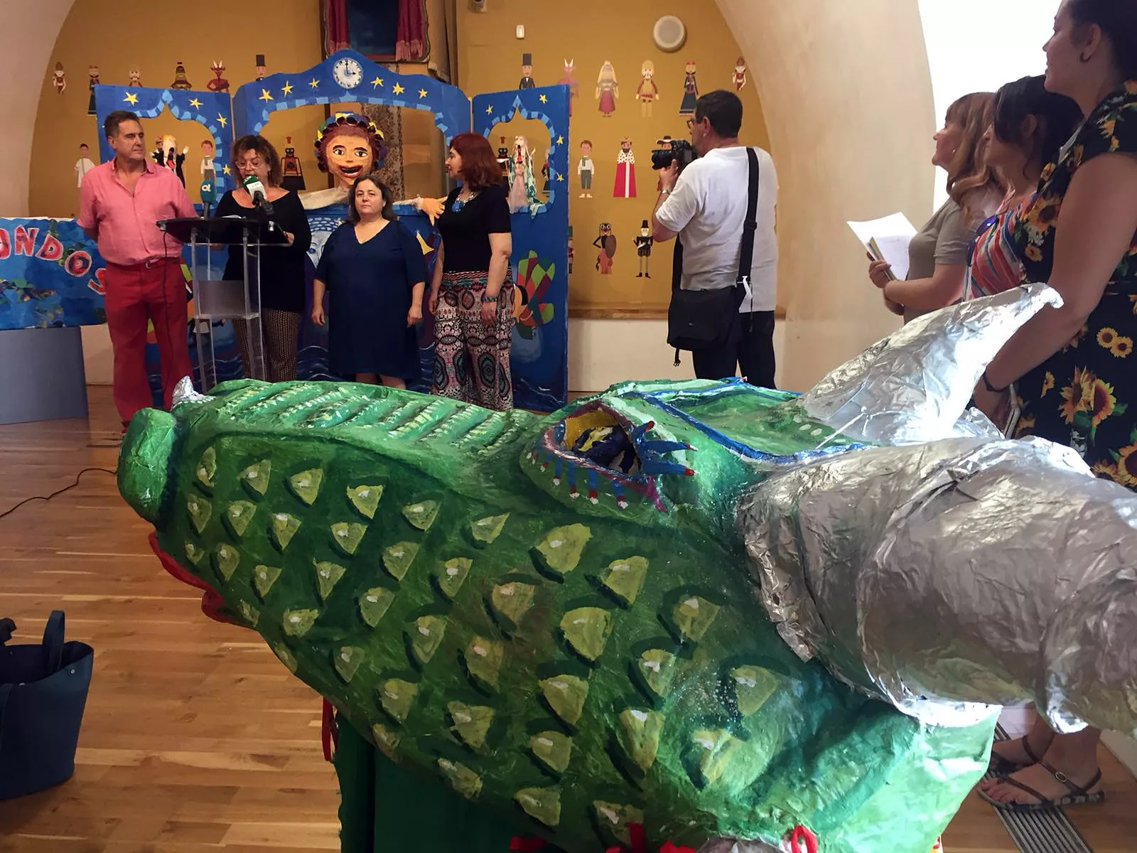 noticias cadiz expo1 maca.jpg noticias cadiz expo1 maca.jpg