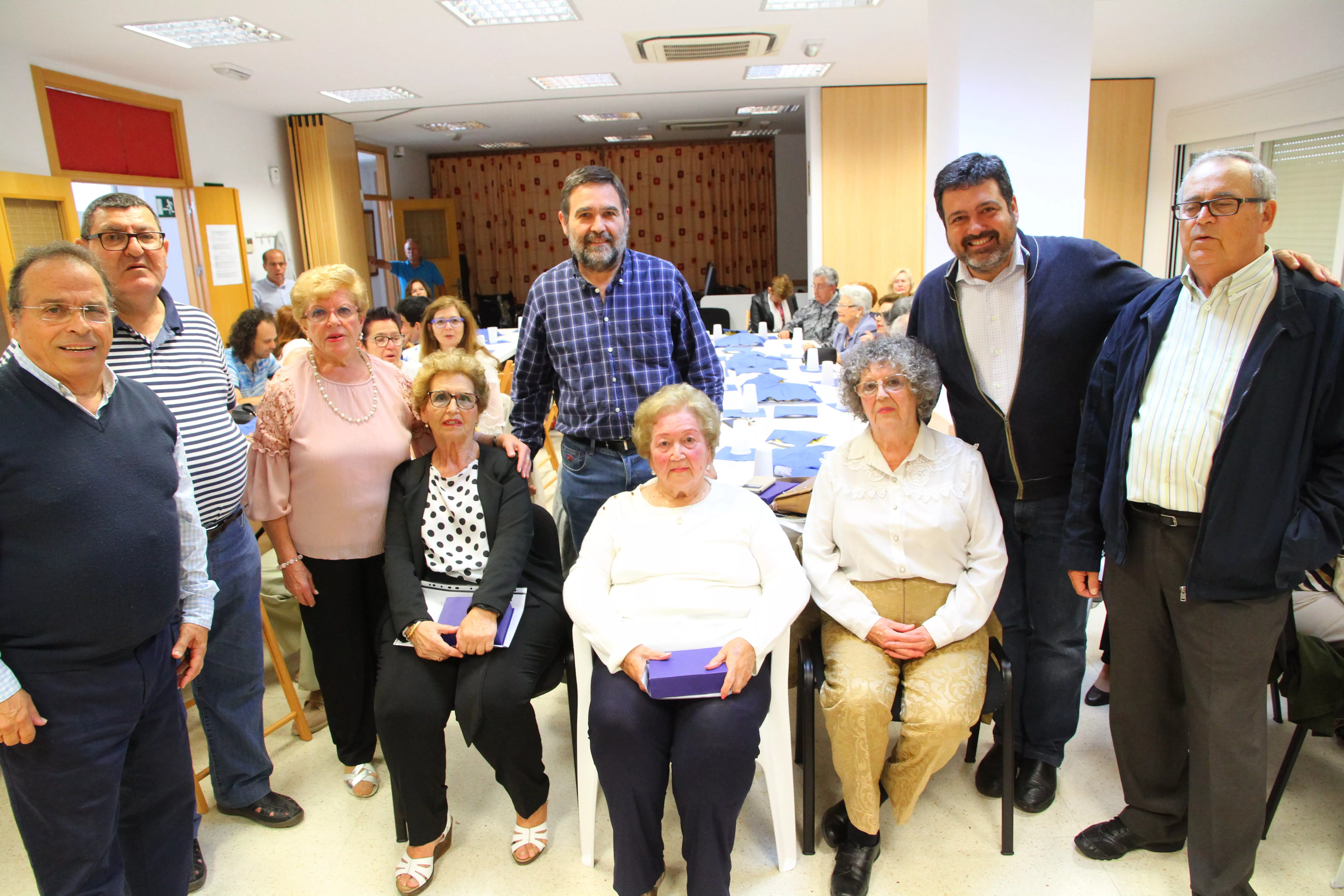 noticias cadiz homenajes vecinas la laguna.JPG noticias cadiz homenajes vecinas la laguna.JPG