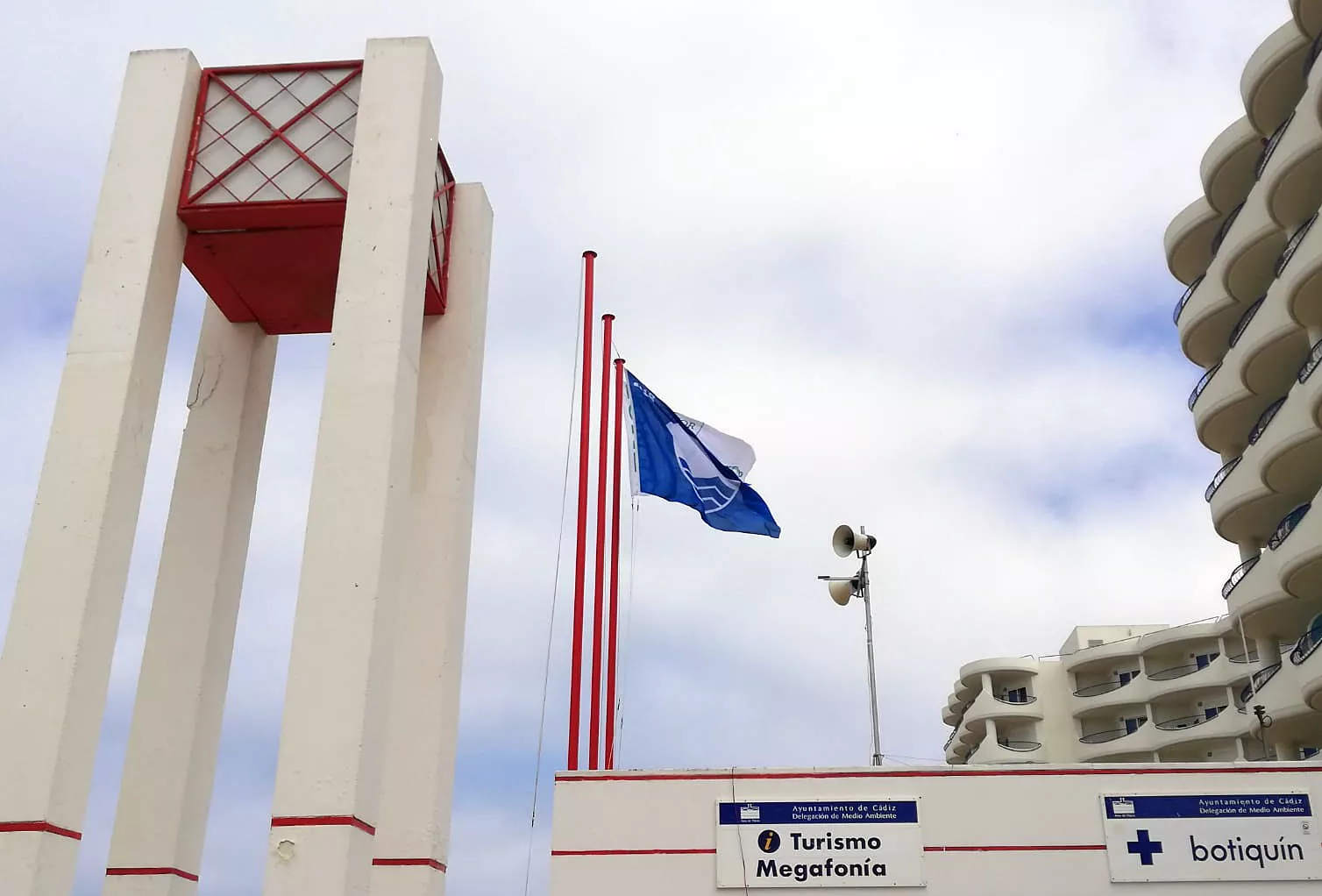 noticias cadiz bandera azul.jpg