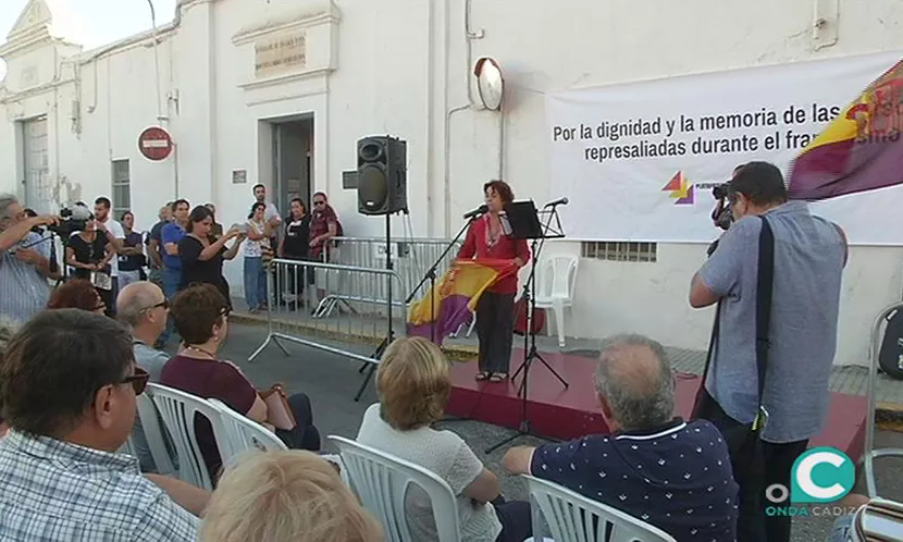 noticias cadiz cementerio acto.jpg noticias cadiz cementerio acto.jpg