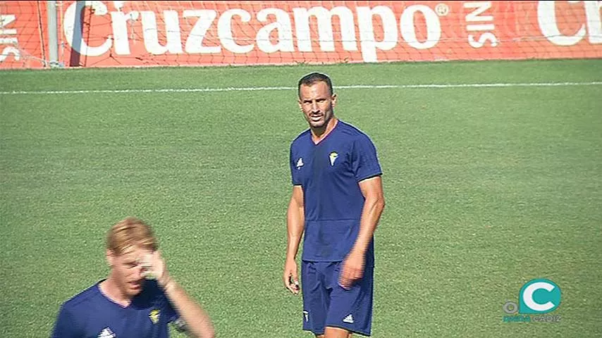 noticias cadiz servando entrenamiento.jpg