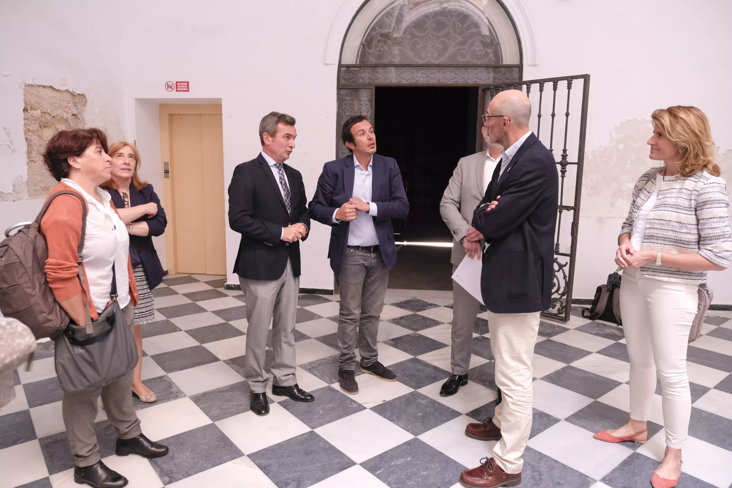 noticias cadiz visita palacio reca+¦o rector UCA-007.jpg