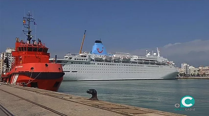 noticias cadiz crucero1_1.jpg