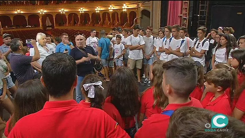 noticias cadiz visita cantera pacense al teatro fala.jpg