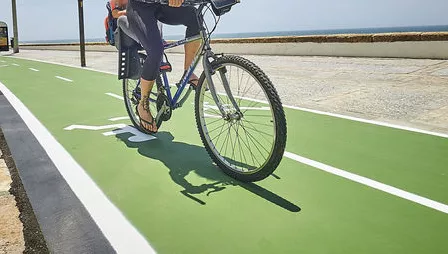 Cádiz-Carril-bici-paseo-marítimo.jpg