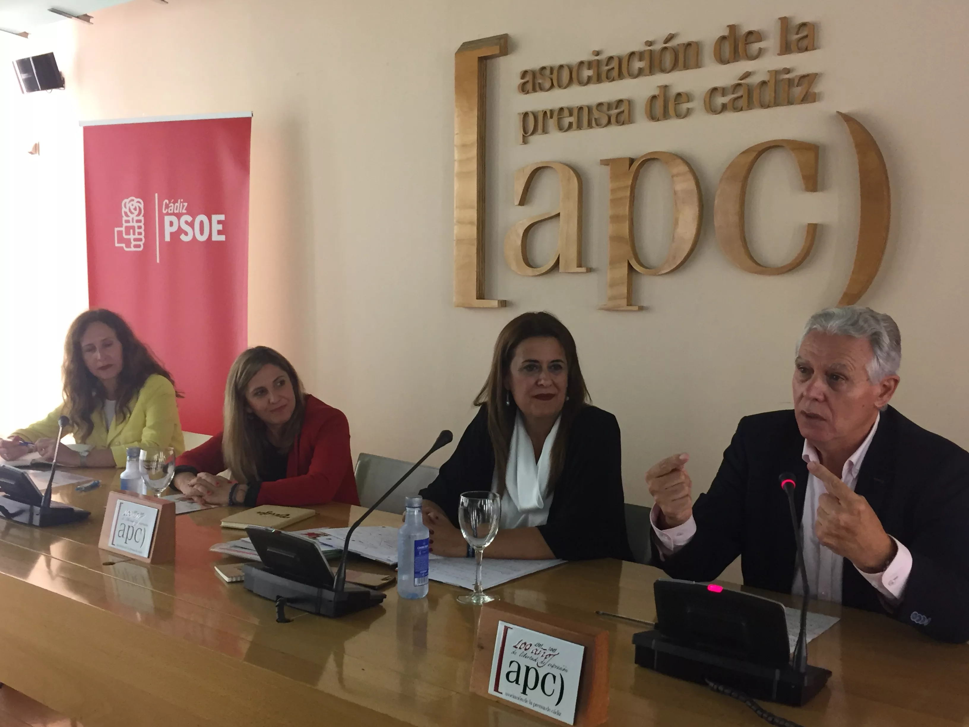 noticias cadiz acto psoe educacionmenacho acto.JPG