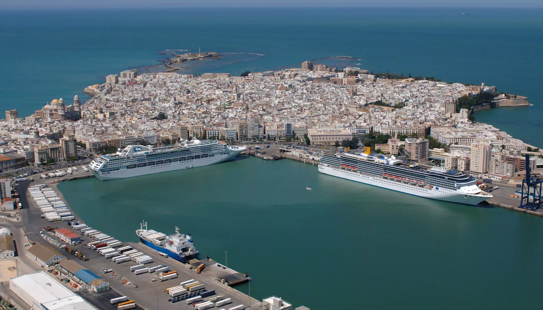 noticais cadiz puerto de cadiz_0.jpg