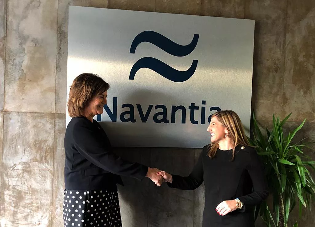 noticias cadiz Irene Garcia con la presidenta de Navantia.jpg