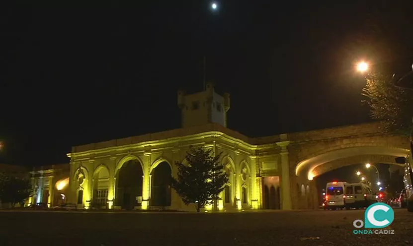 noticias cadiz iluminacion puerta tierra.jpg noticias cadiz iluminacion puerta tierra.jpg