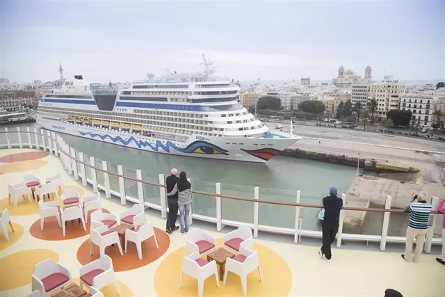 noticias cadiz cruceros_14.jpg noticias cadiz cruceros_14.jpg
