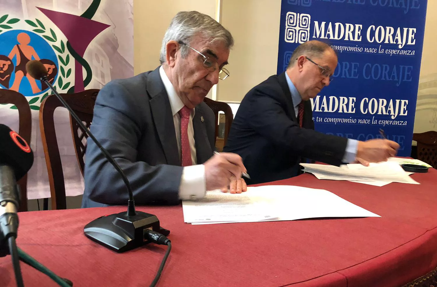 noticias cadiz farmaceutico madre coraje.jpg noticias cadiz farmaceutico madre coraje.jpg
