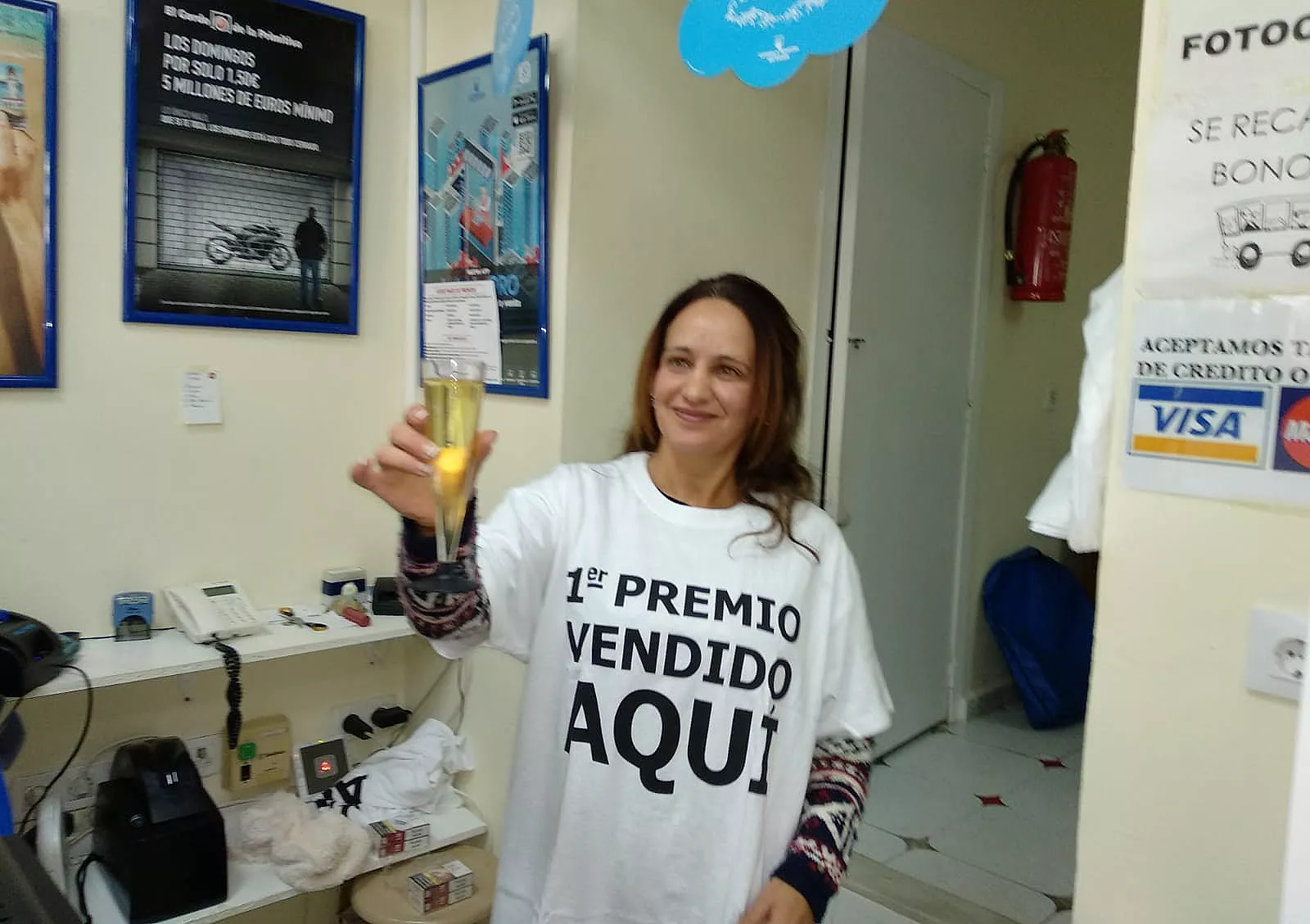 María del Mar Márquez, gerente de la administración que ha dado el primer premio en Cáadiz noticias cadiz navidad.png