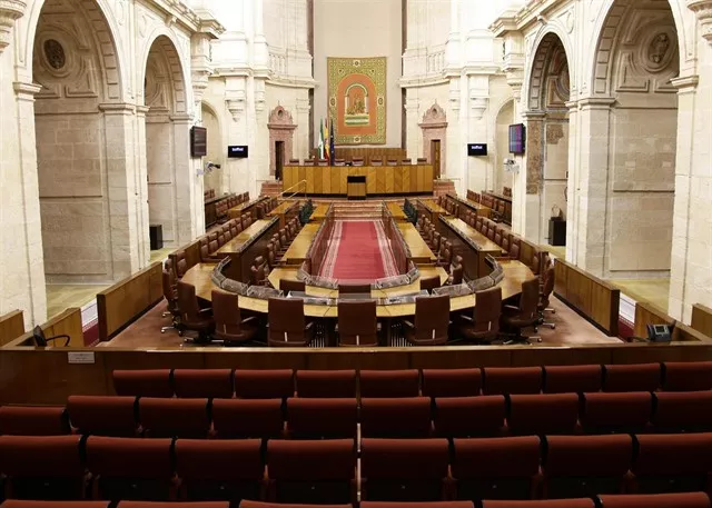 noticias cadiz parlamento andalucia_0.jpg