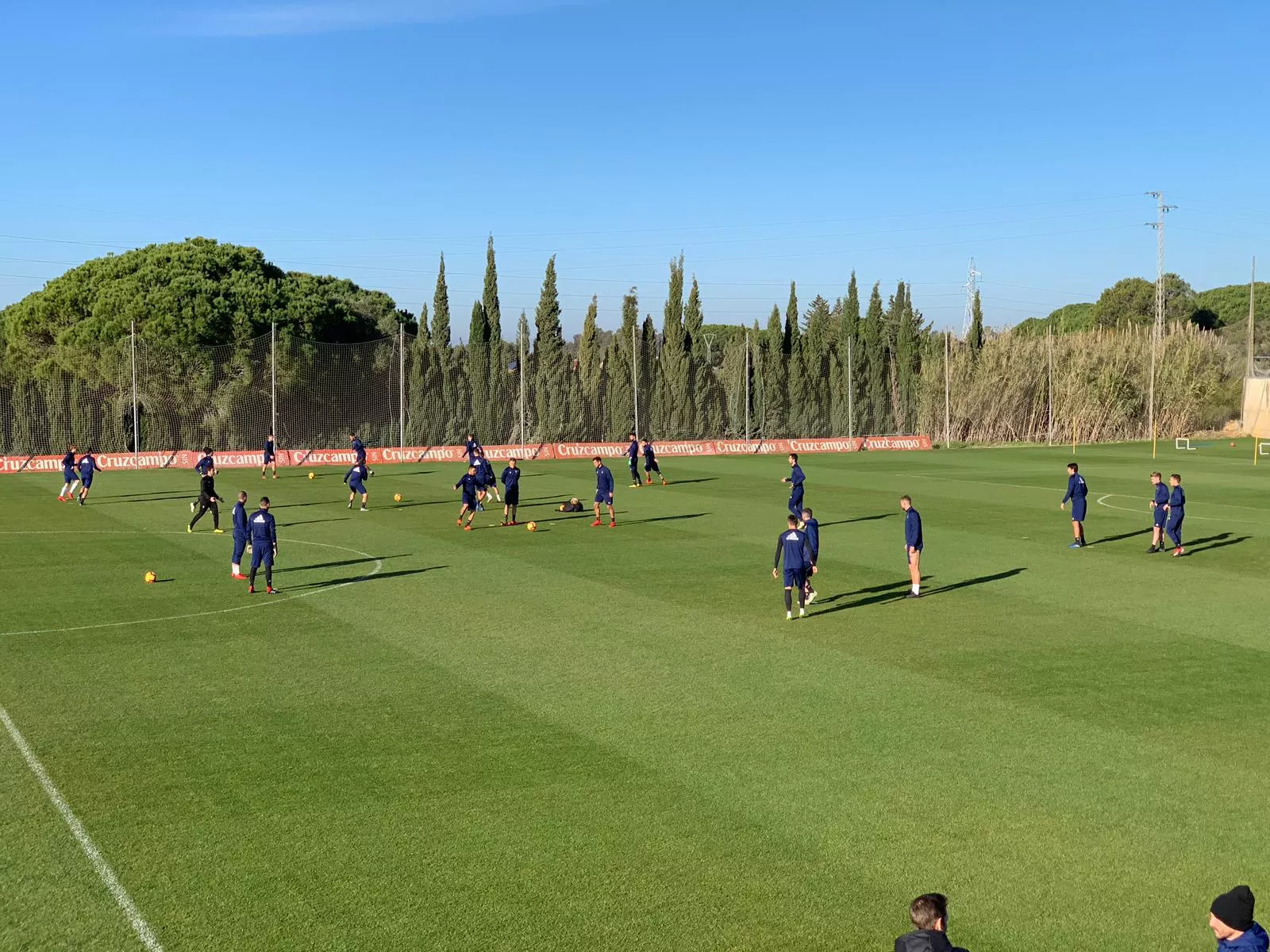 noticias cadiz entrenamiento en el rosal.jpg