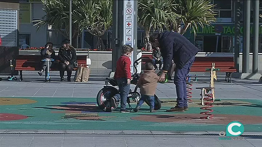 noticias cadiz niños jugando reyes.jpg noticias cadiz niños jugando reyes.jpg