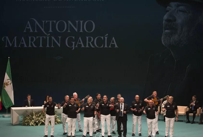ANTONIO MARTIN .jpg ANTONIO MARTIN .jpg