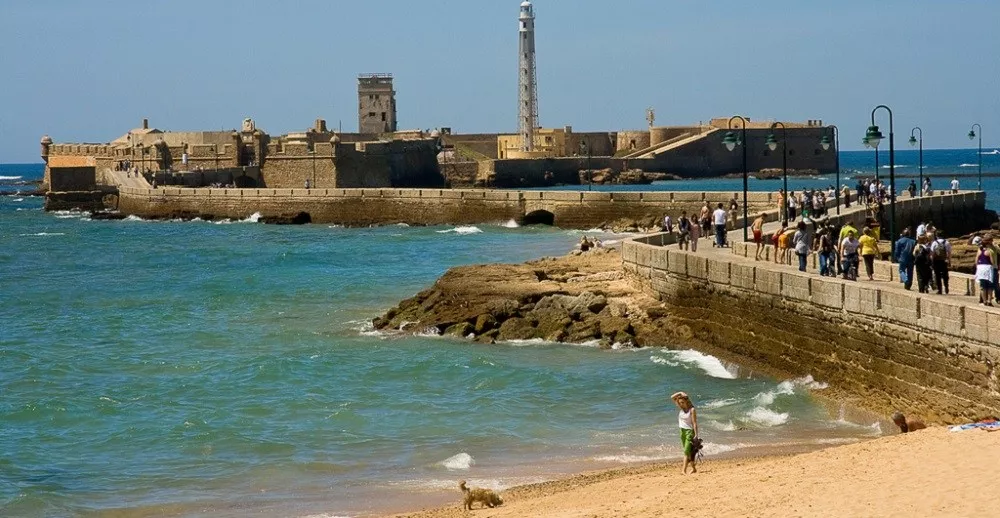 Castillo San Sebastián.jpg Castillo San Sebastián.jpg