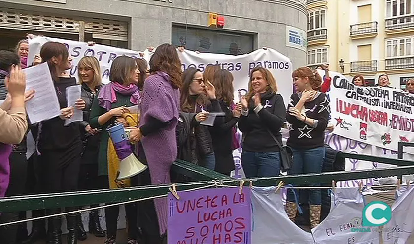 MUJERES MANIFA.jpg MUJERES MANIFA.jpg