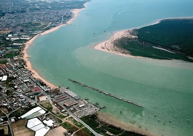 Vista aérea del puerto de Bonanza noticias cadiz puerto de bonanza.jpg