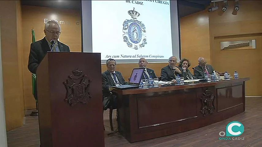 noticias cadiz conferencia colegio medicos_0.jpg