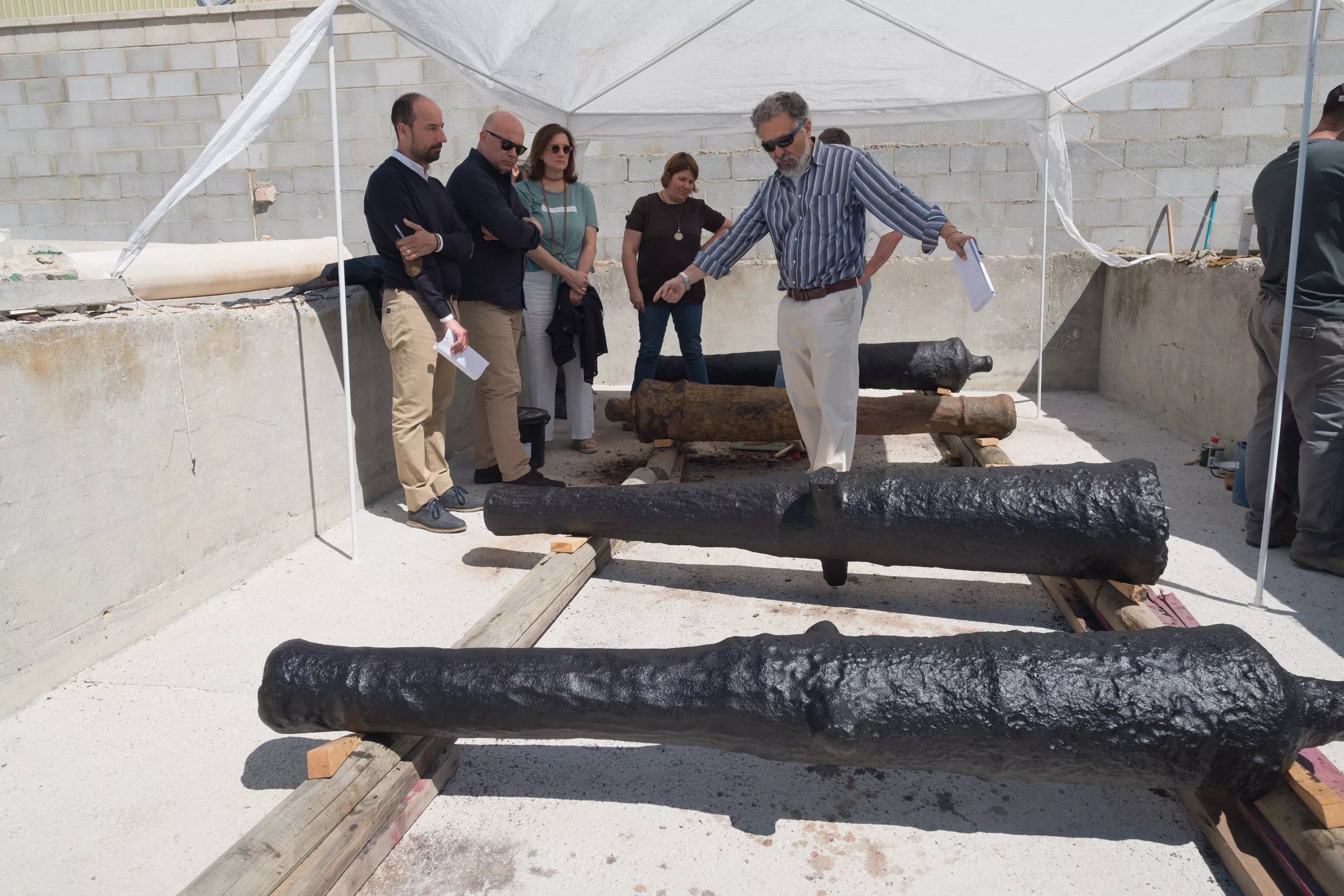 noticias acdiz restauracion de cañones.jpg noticias acdiz restauracion de cañones.jpg