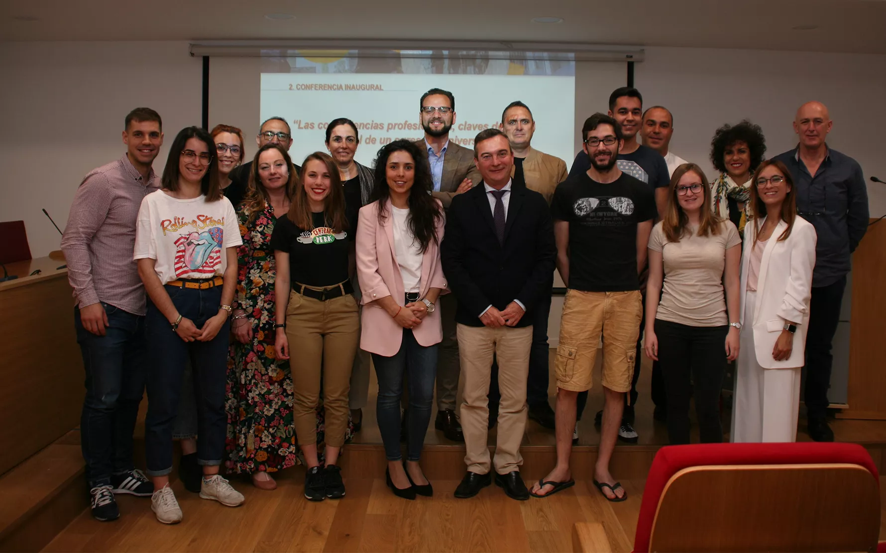 noticias cadiz Estudiantes egresados participantes en Impulsa tu talento.jpg