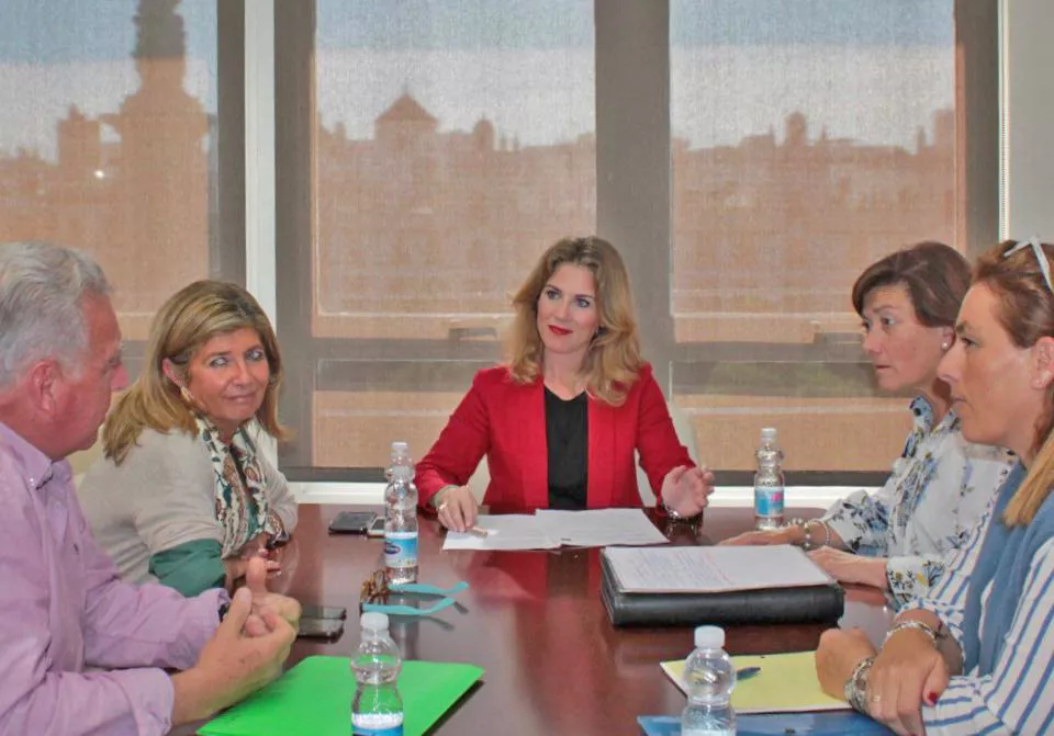 noticias cadiz Reunión Mestre y Paredes con ASFANUCA.jpg noticias cadiz Reunión Mestre y Paredes con ASFANUCA.jpg