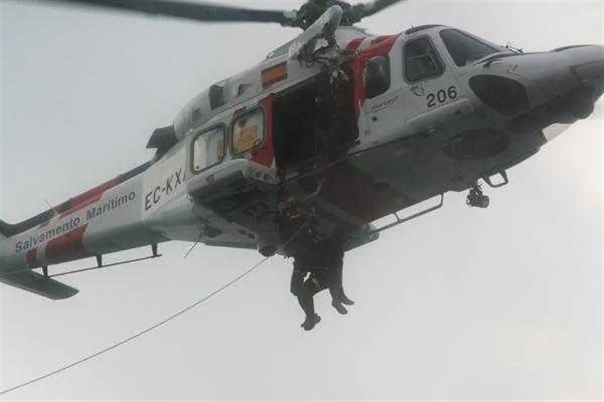 noticias cadiz helicoptero salvamento_0.jpg noticias cadiz helicoptero salvamento_0.jpg
