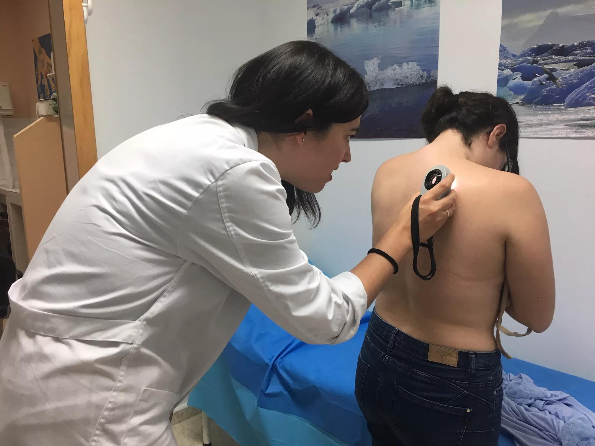 noticias cadiz revision demartologia.JPG noticias cadiz revision demartologia.JPG