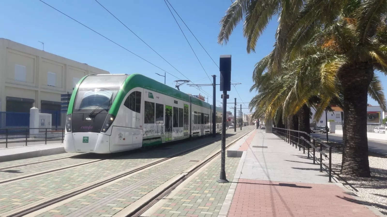 noticias cadiz tren tranvia_2.jpg noticias cadiz tren tranvia_2.jpg