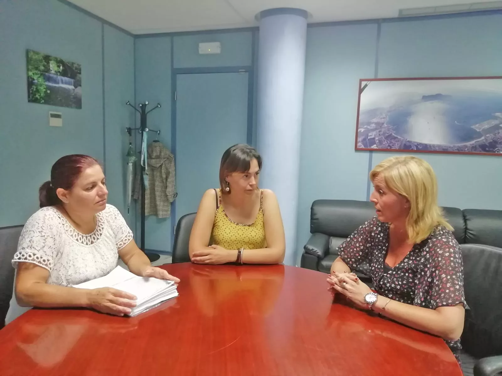 noticias cadiz Reunión Eva Pajares Algas Invasoras.jpg noticias cadiz Reunión Eva Pajares Algas Invasoras.jpg