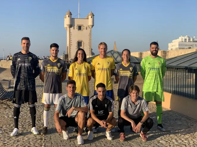 noticias cadiz equipación_0.jpg