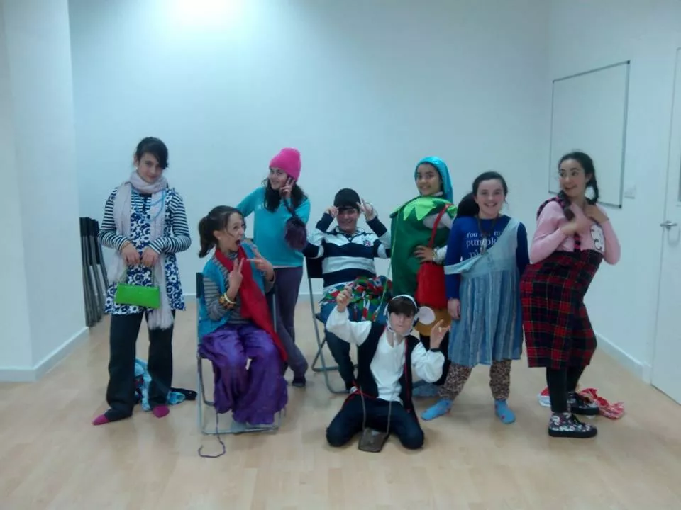facebook noticias cadiz talleres teatro la ofendida.jpg