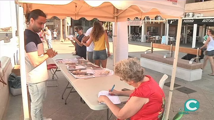 noticias cadiz campaña violencia genero playas.jpg