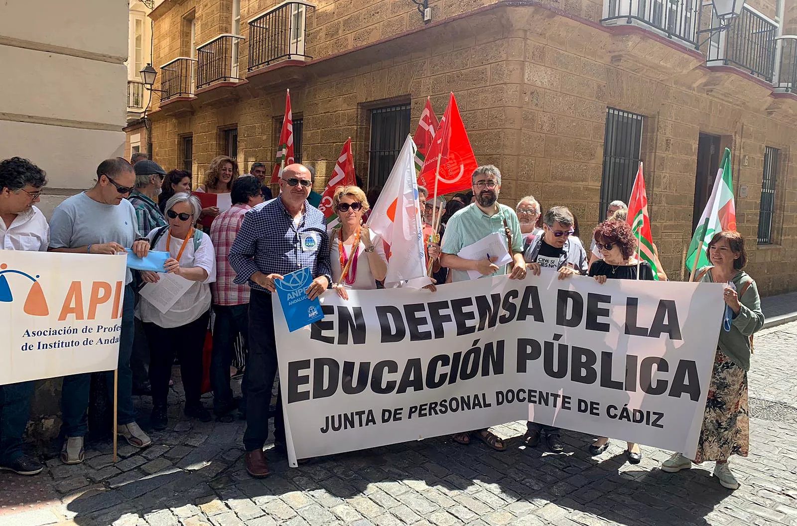 noticias cadiz manifa lineas_1.jpg noticias cadiz manifa lineas_1.jpg