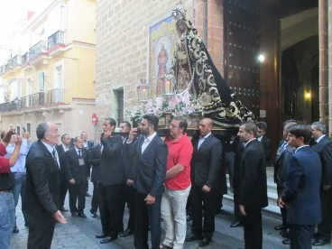 noticias cadiz rosario de la aurora.jpg noticias cadiz rosario de la aurora.jpg