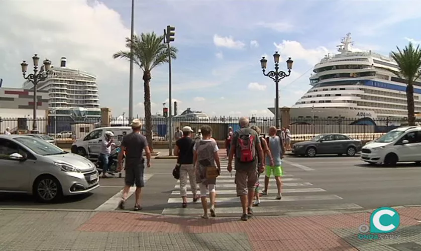 CRUCEROS.jpg CRUCEROS.jpg