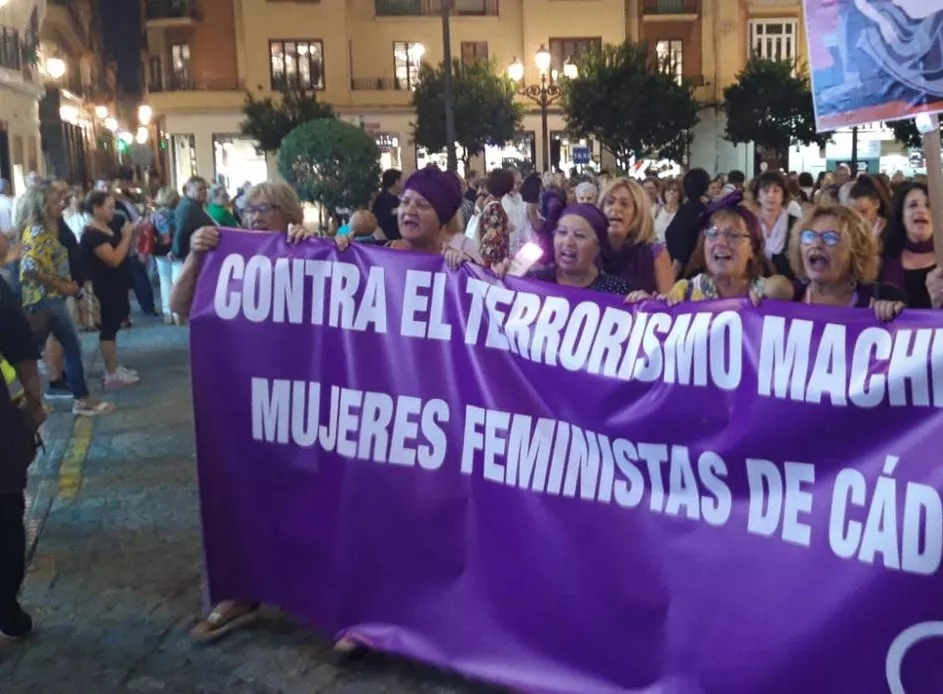 cadiz-violencia-machista-emergencia-U30204077077308--1240x698@abc.jpeg cadiz-violencia-machista-emergencia-U30204077077308--1240x698@abc.jpeg