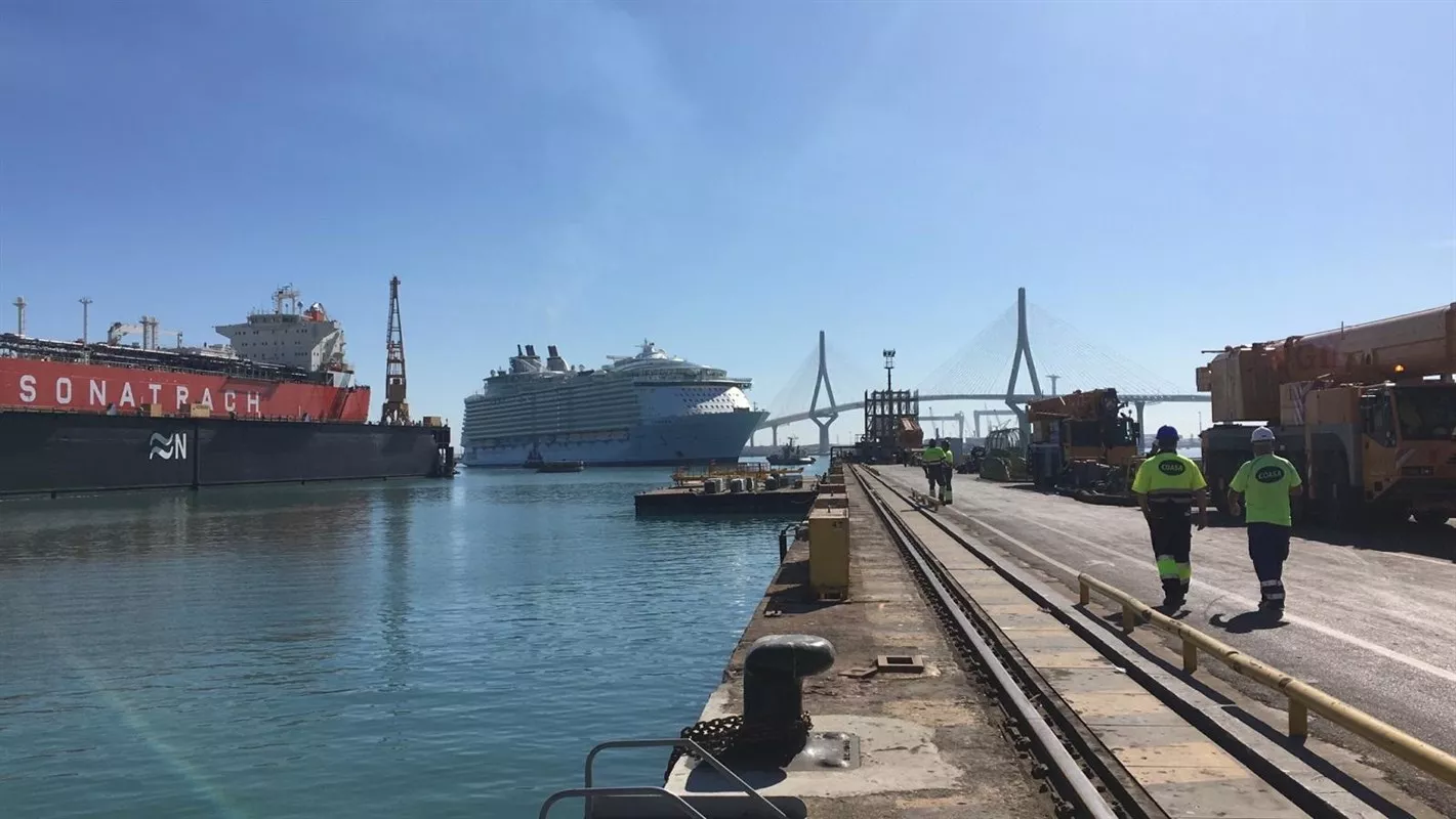 noticias cadiz cruceros en navantia.jpg noticias cadiz cruceros en navantia.jpg
