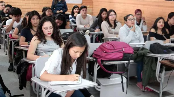 noticias cadiz estudiantes.jpeg noticias cadiz estudiantes.jpeg
