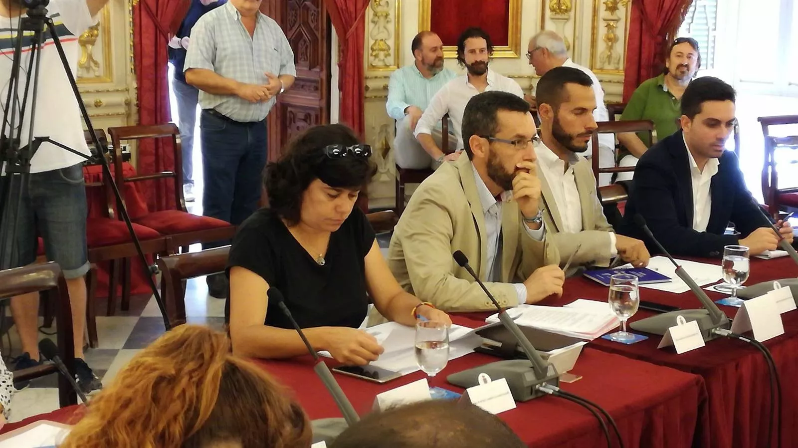 NOTICIAS CADIZ IU PLENO DIPU.jpg NOTICIAS CADIZ IU PLENO DIPU.jpg
