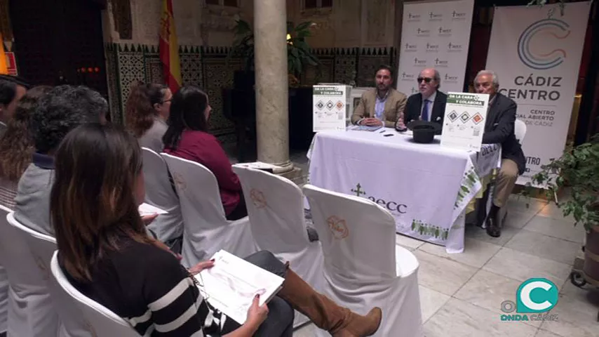 NOTICIAS CADIZ PREMIO ESCAPARATES EN EL CASINO.jpg