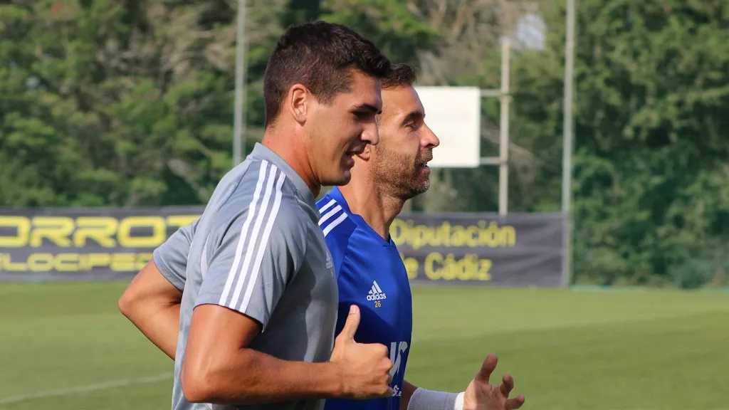 noticias cadiz garrido entrenamiento el rosal.jpg