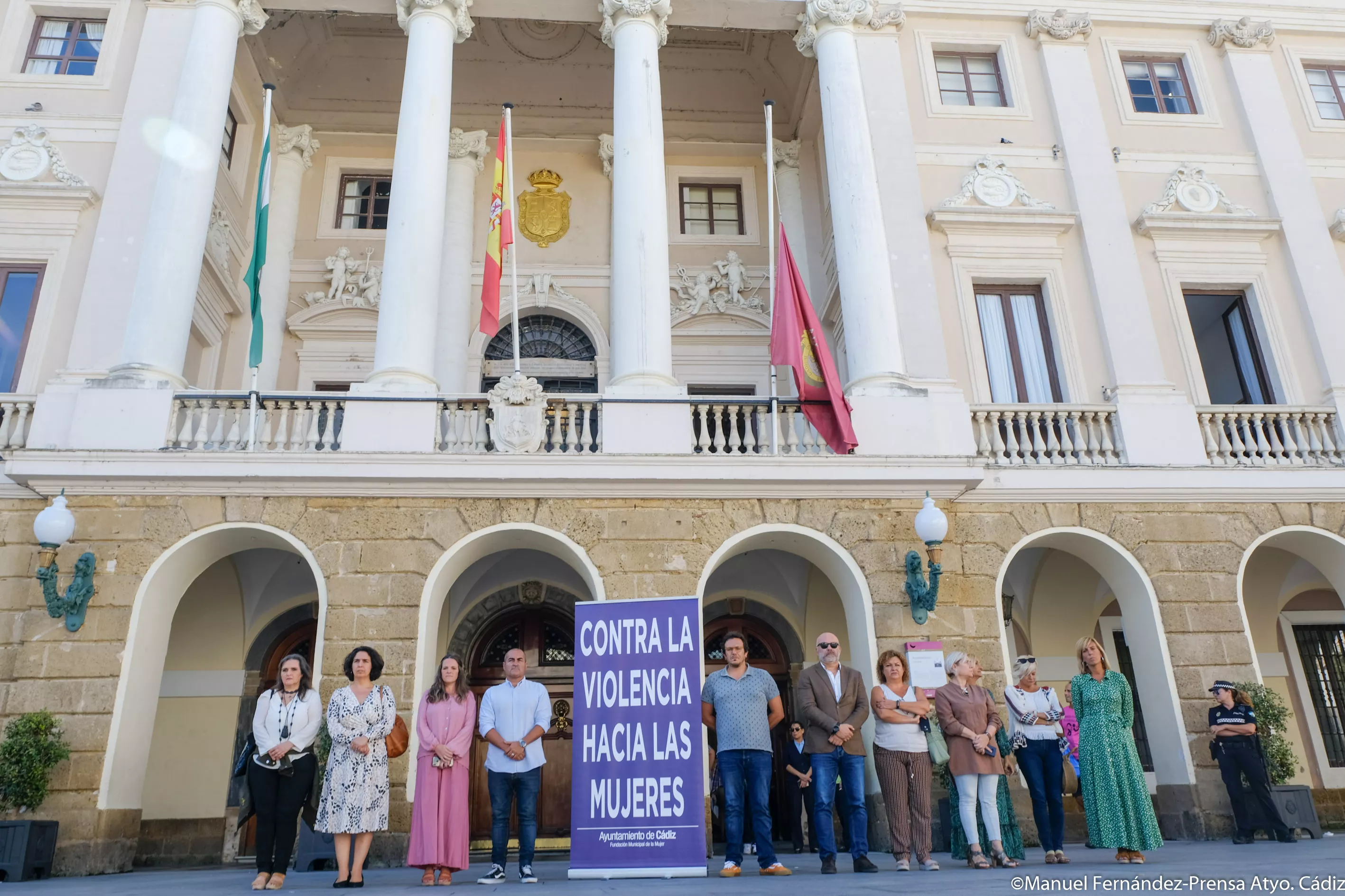 noticias cadiz minuto silencio_25.jpg