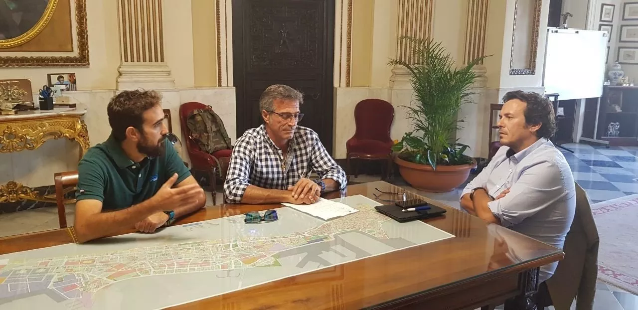 noticias cadiz reunion alcalde portuarios.jpg noticias cadiz reunion alcalde portuarios.jpg