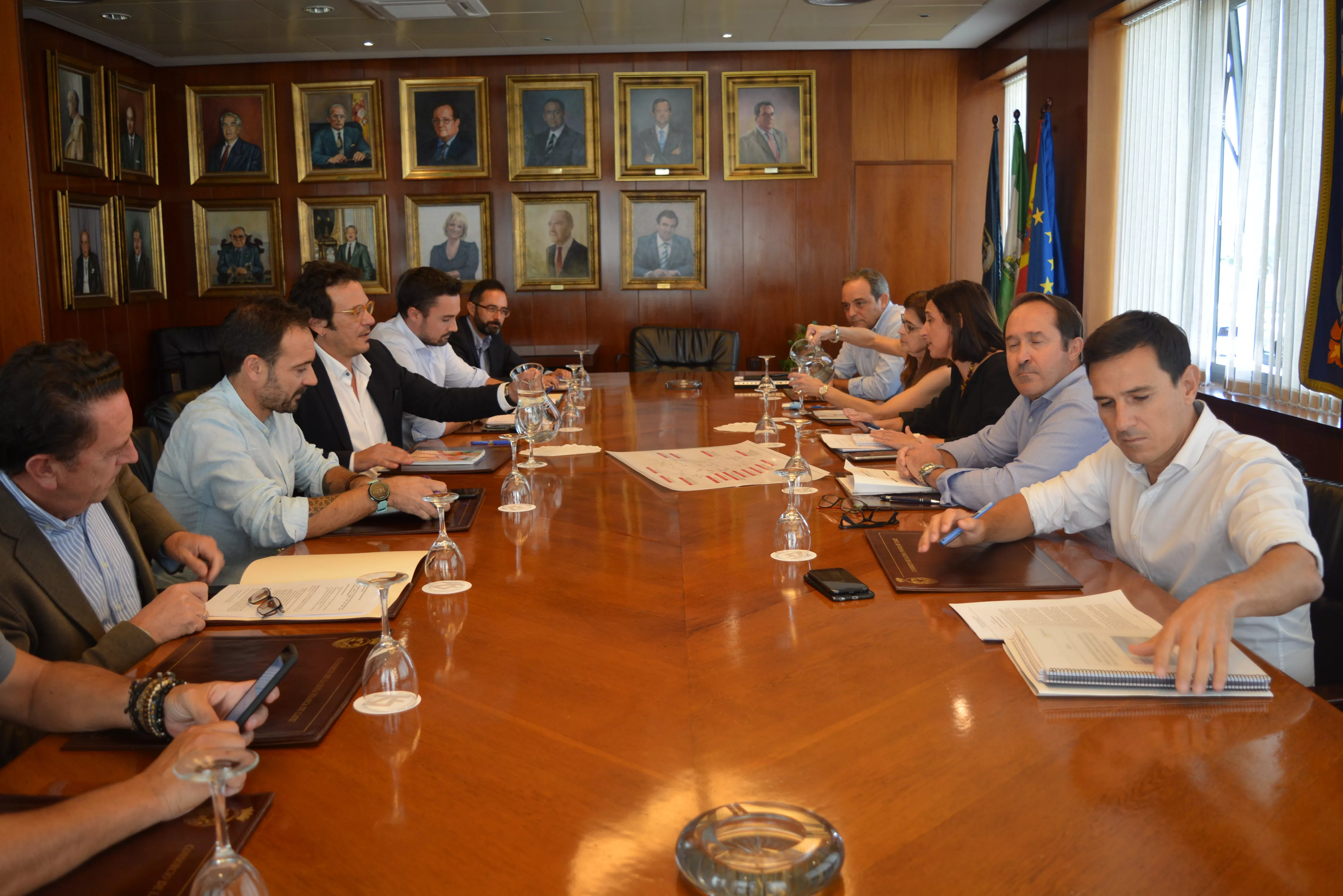 noticias cadiz reunion zona franca.jpg noticias cadiz reunion zona franca.jpg