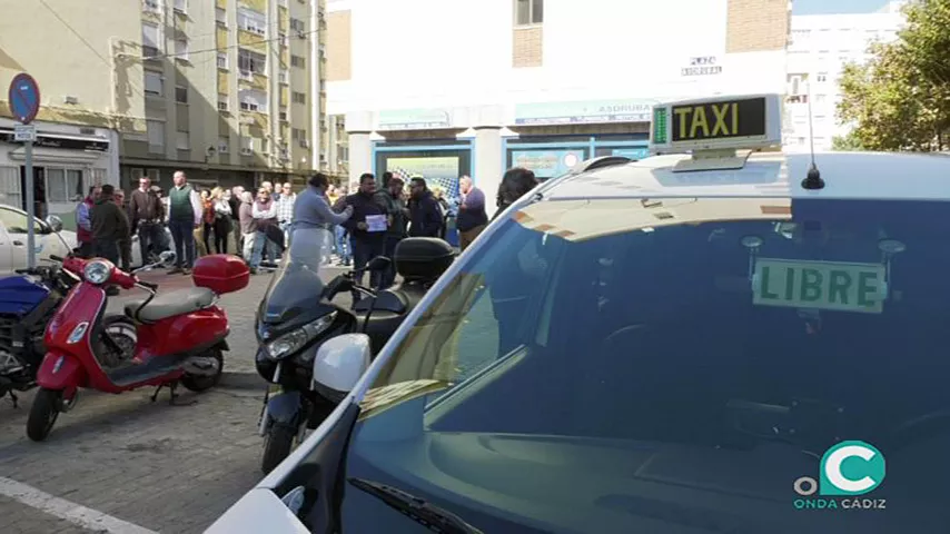 noticias cadiz protesta taxis.jpg