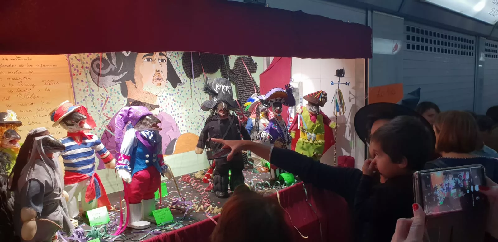 noticias cadiz tosantos en el mercado.jpg noticias cadiz tosantos en el mercado.jpg