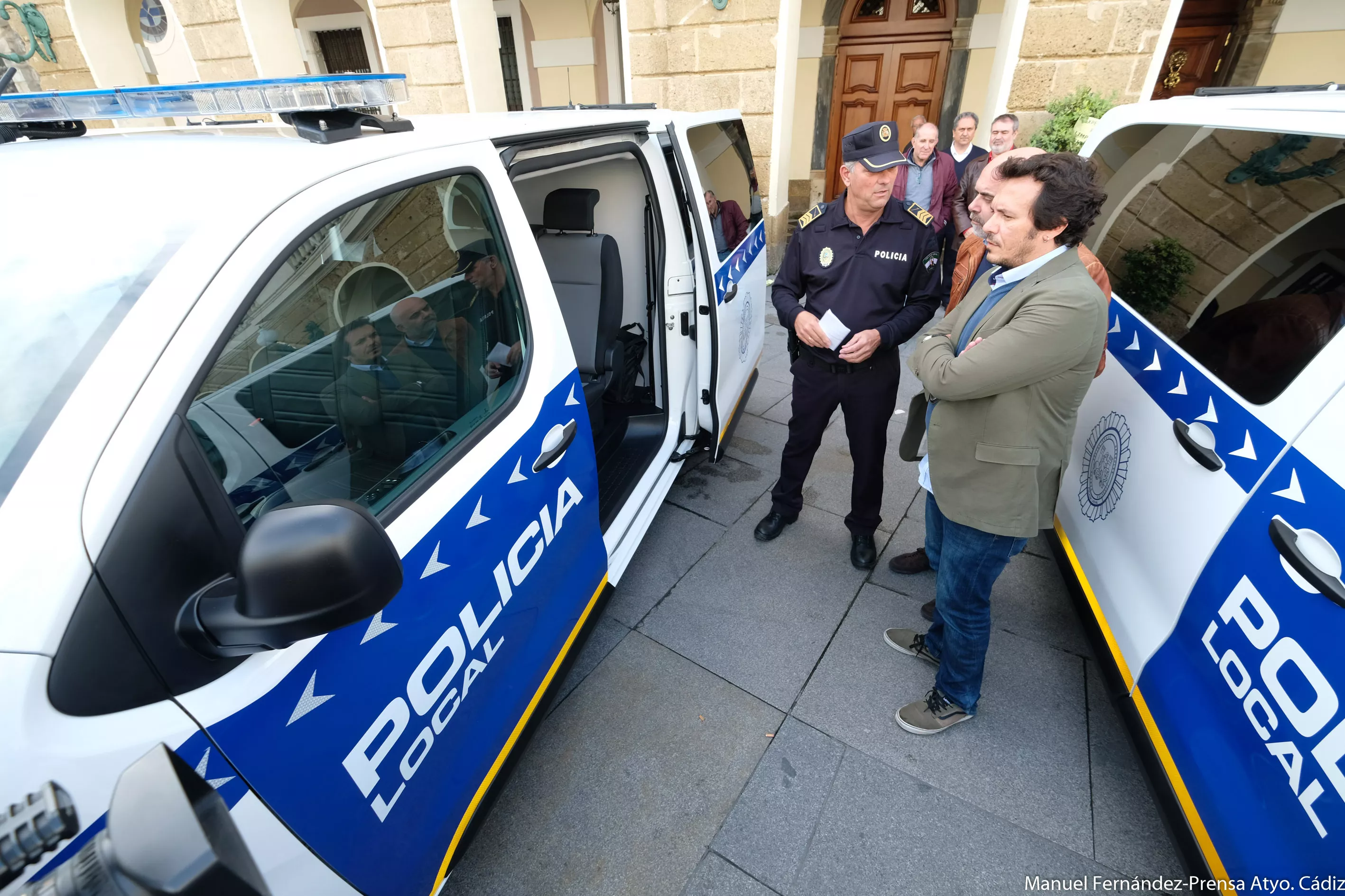 noticias cadiz-presentación nuevos vehículos policía local-068.JPG